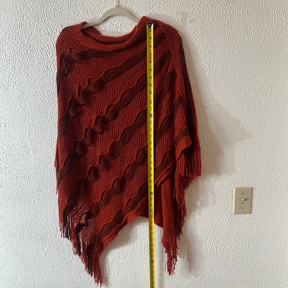 Raj Red Knit Poncho - Picture 6 of 7